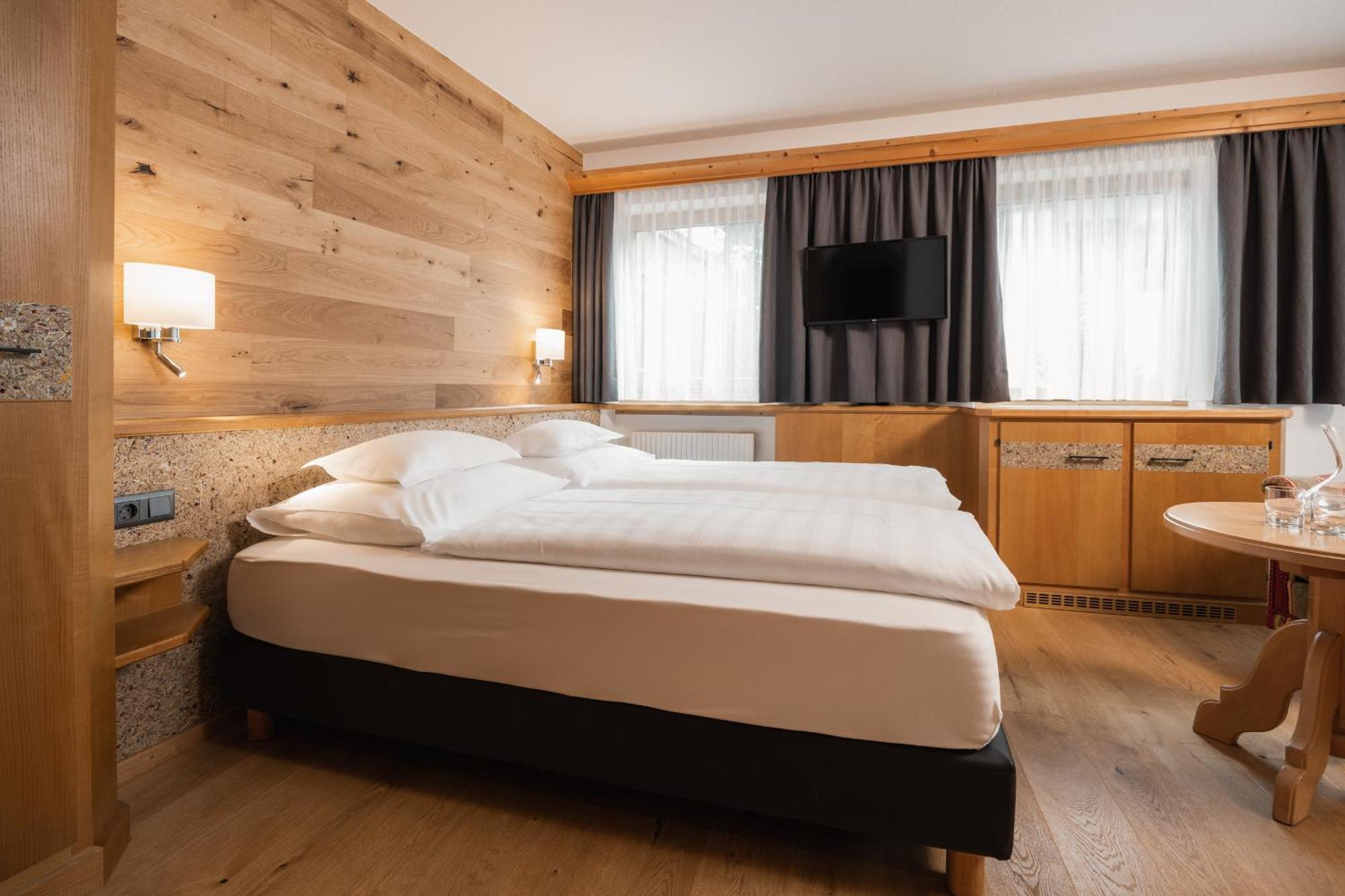 Jochum Hotel Garni Fiss Quarto foto